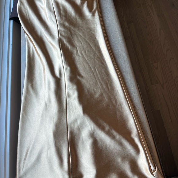 Retrofete Strapless Gold Gown - Picture 10 of 10